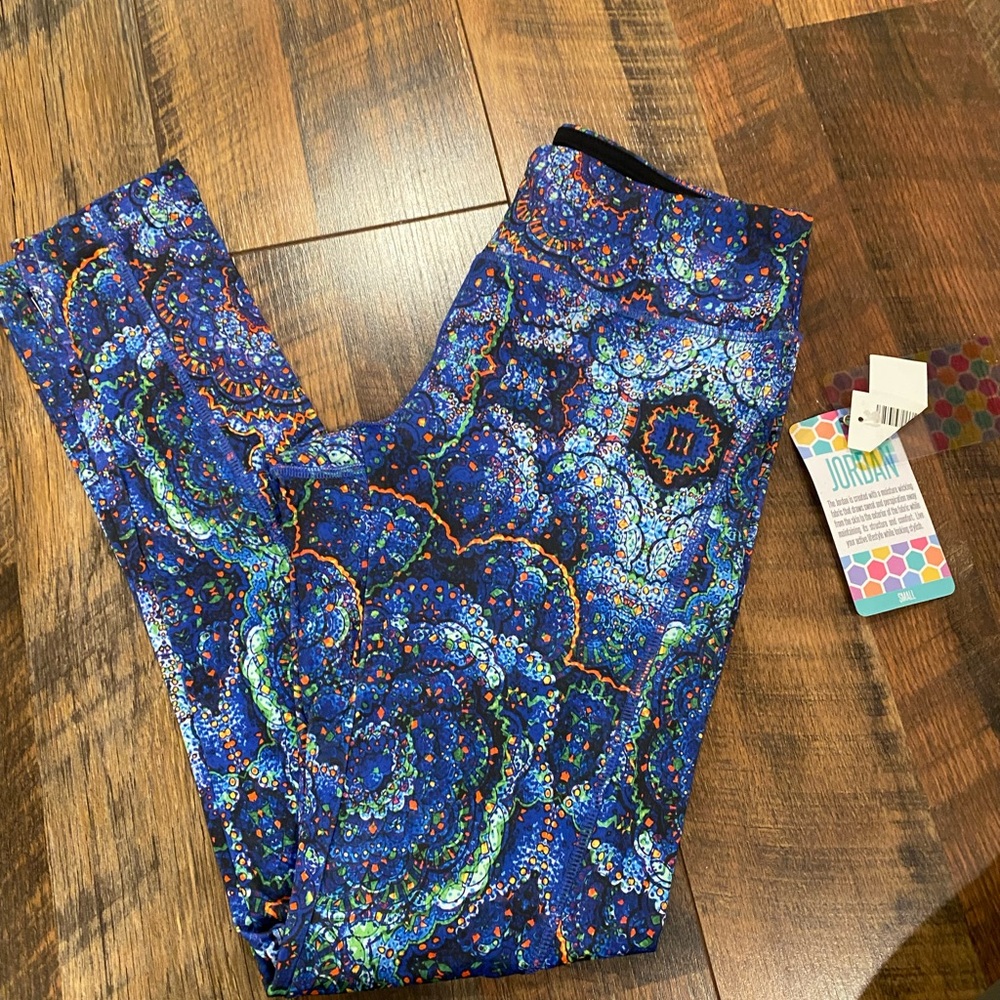 NWT Lularoe Jordan womens workout pants leggings size small